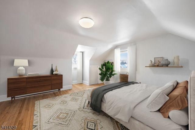 10 Charles St, Fair Lawn Boro, NJ 07410