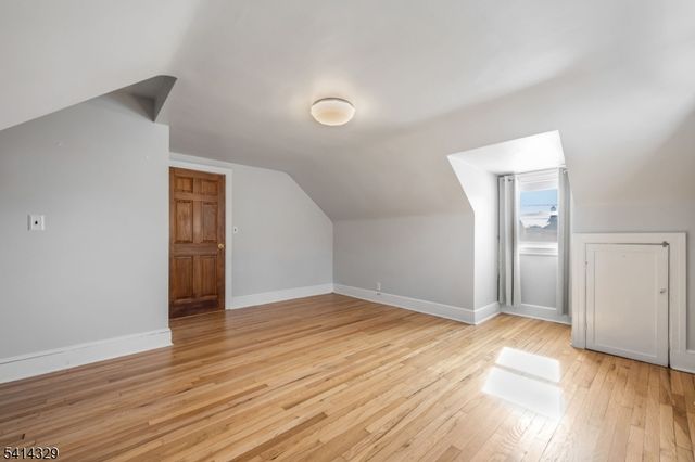 10 Charles St, Fair Lawn Boro, NJ 07410