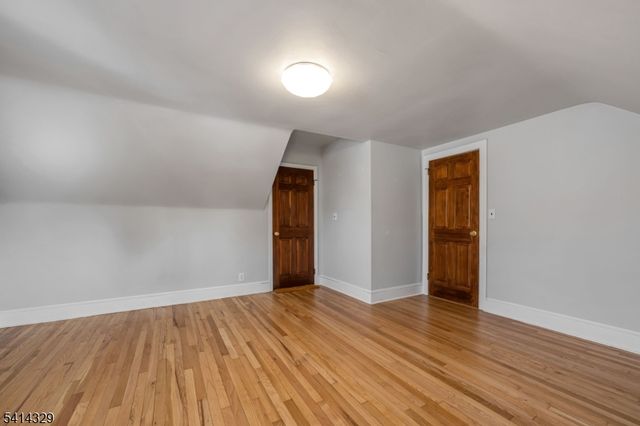 10 Charles St, Fair Lawn Boro, NJ 07410