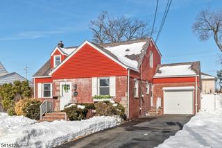 10 Charles St, Fair Lawn Boro, NJ 07410