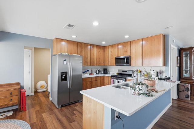 321 Hillandale Avenue, Rio Communities, NM 87002