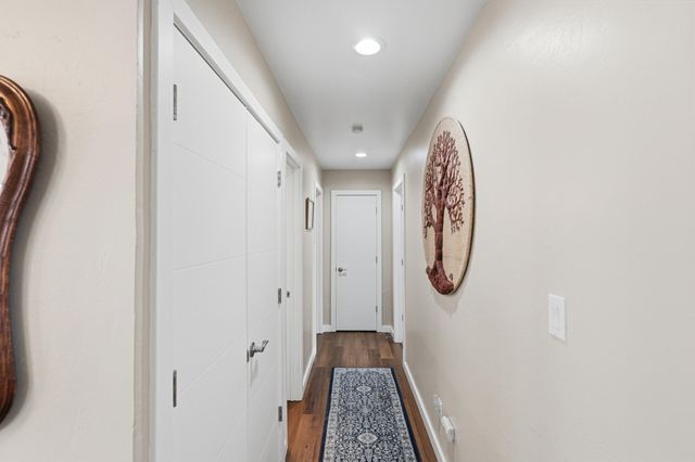 321 Hillandale Avenue, Rio Communities, NM 87002