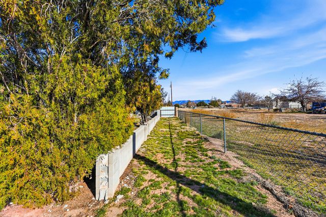 321 Hillandale Avenue, Rio Communities, NM 87002