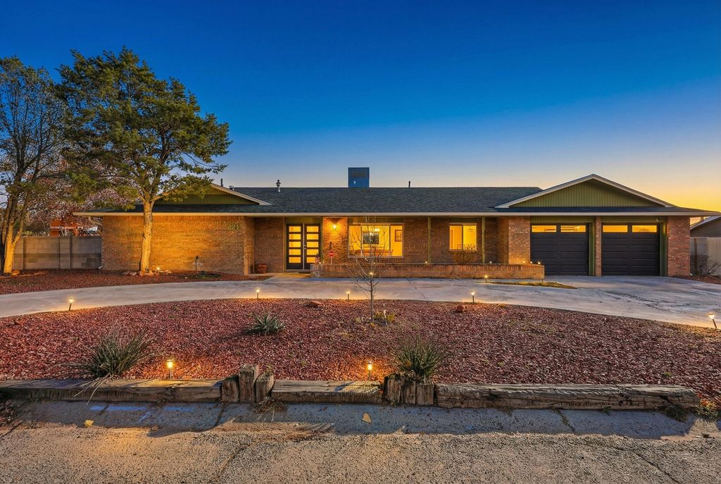 321 Hillandale Avenue, Rio Communities, NM 87002