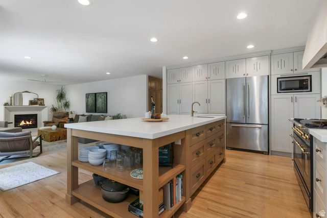 9970 S SUMMIT VIEW DR, Sandy, UT 84092