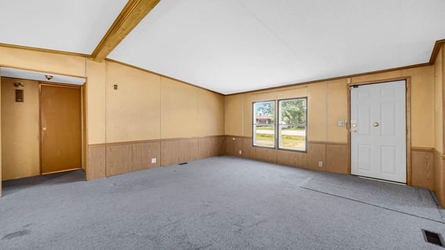 8176 W Pahs Road, Michigan City, IN 46360