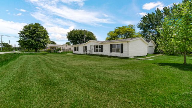 8176 W Pahs Road, Michigan City, IN 46360