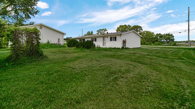 8176 W Pahs Road, Michigan City, IN 46360