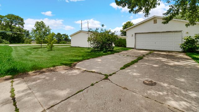 8176 W Pahs Road, Michigan City, IN 46360