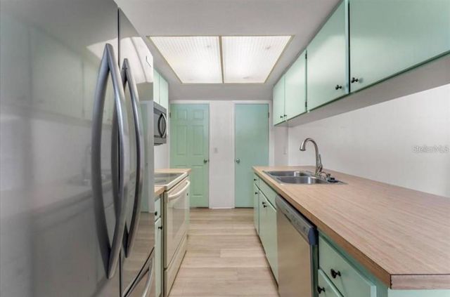 58 ARNONI DRIVE, Dunedin, FL 34698