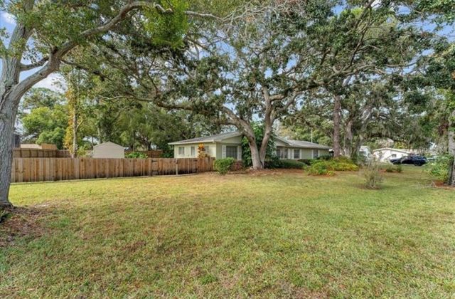 58 ARNONI DRIVE, Dunedin, FL 34698