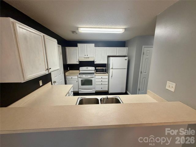 7126 Windsong Way, Wingate, NC 28174