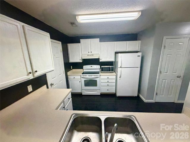 7126 Windsong Way, Wingate, NC 28174