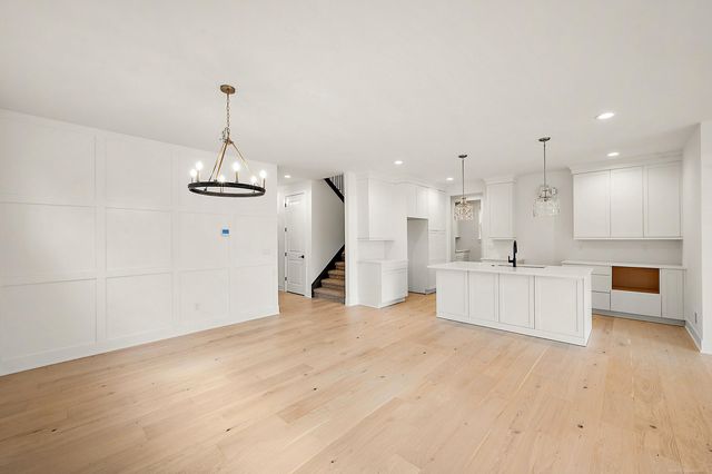 5956 Willow Grove Drive, Troy, MI 48085