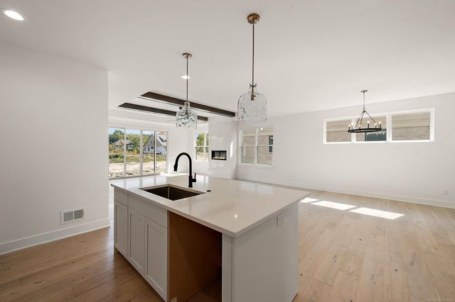 5956 Willow Grove Drive, Troy, MI 48085