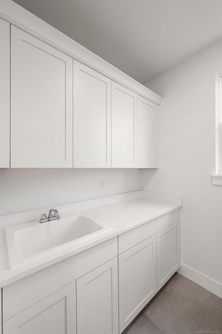 5956 Willow Grove Drive, Troy, MI 48085