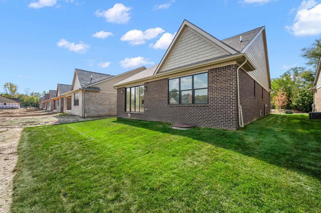 5956 Willow Grove Drive, Troy, MI 48085