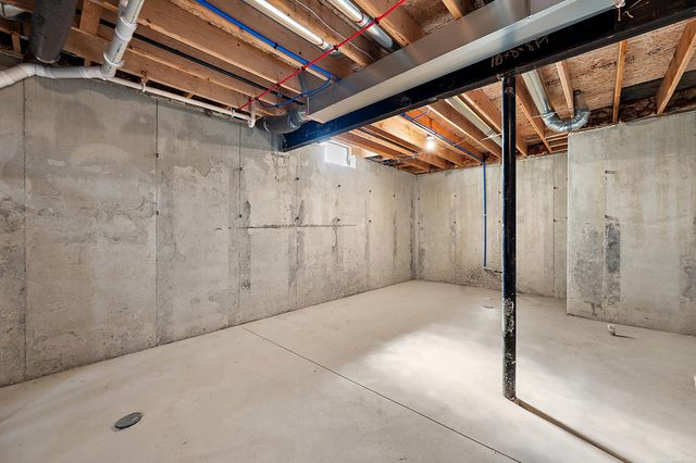 5956 Willow Grove Drive, Troy, MI 48085