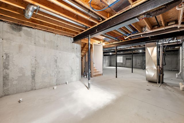 5956 Willow Grove Drive, Troy, MI 48085