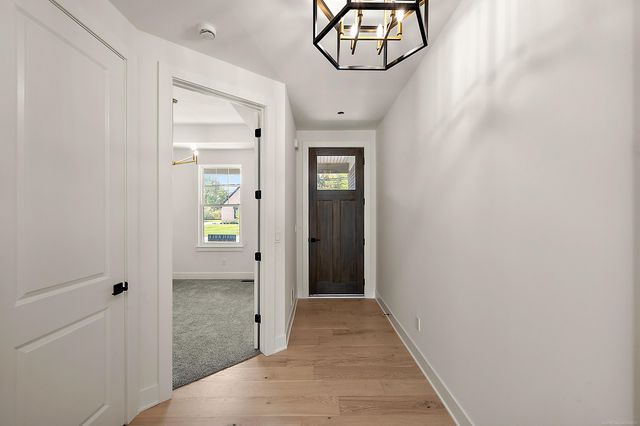 5956 Willow Grove Drive, Troy, MI 48085