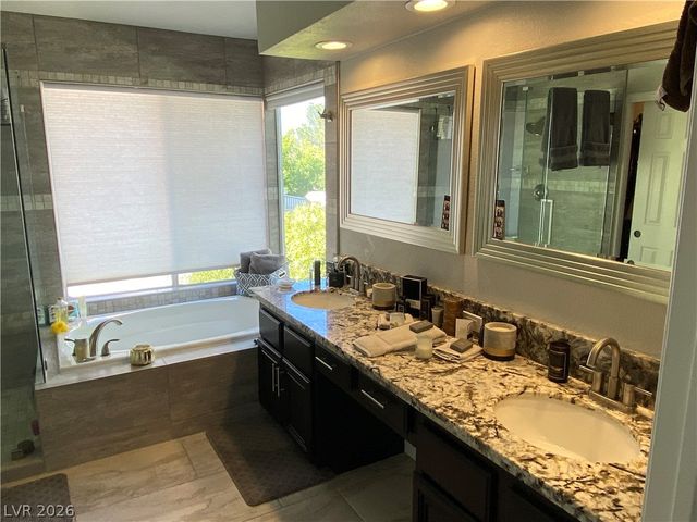 2800 Huber Heights Drive, Las Vegas, NV 89128
