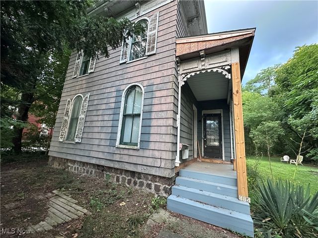 484 E Main Street, Geneva, OH 44041