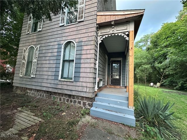 484 E Main Street, Geneva, OH 44041