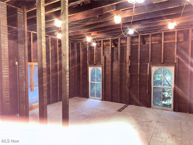 484 E Main Street, Geneva, OH 44041