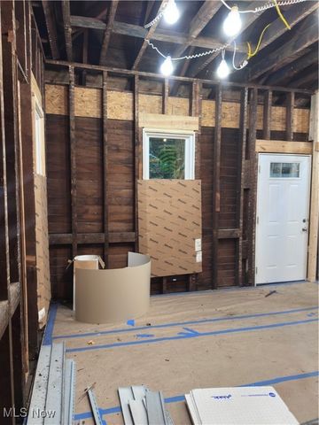 484 E Main Street, Geneva, OH 44041