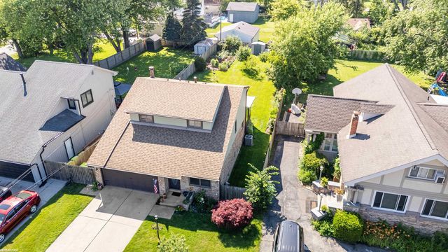 34321 Jefferson Street, Harrison Twp, MI 48045