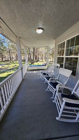 13076 Cedar Trail, Klamath Falls, OR 97603