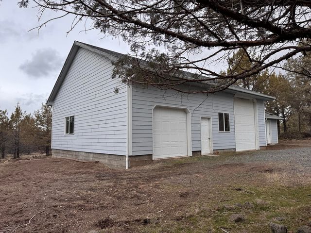 13076 Cedar Trail, Klamath Falls, OR 97603