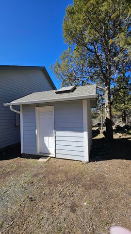 13076 Cedar Trail, Klamath Falls, OR 97603
