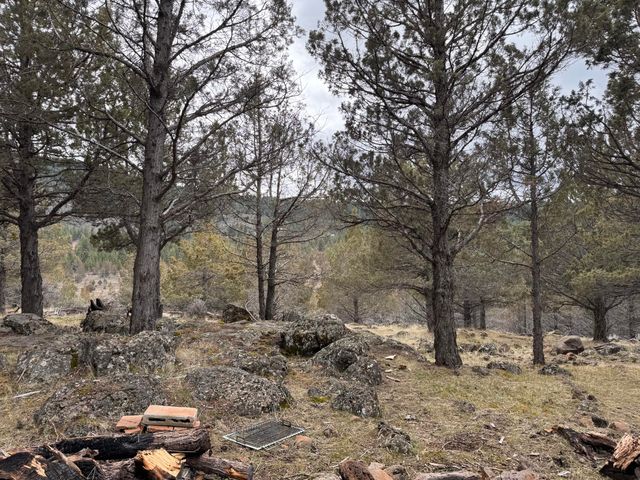 13076 Cedar Trail, Klamath Falls, OR 97603