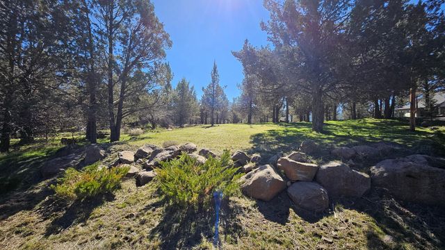 13076 Cedar Trail, Klamath Falls, OR 97603