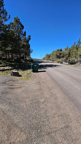 13076 Cedar Trail, Klamath Falls, OR 97603