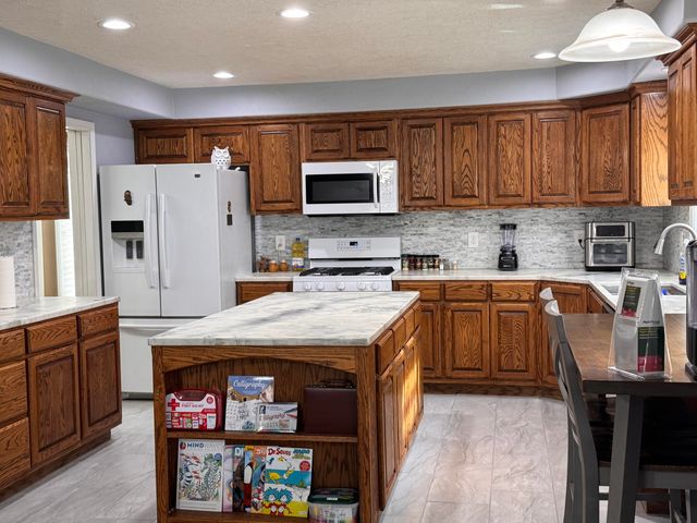 13076 Cedar Trail, Klamath Falls, OR 97603