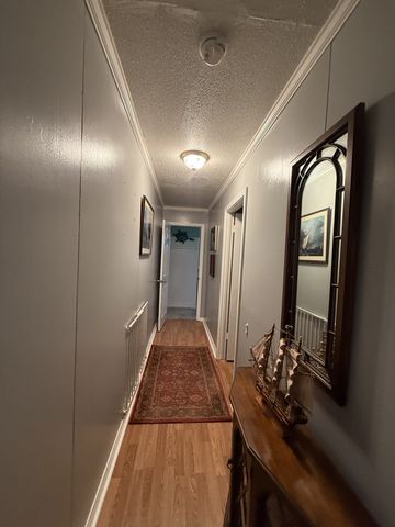 201 S Point Dr, Camden, TN 38320