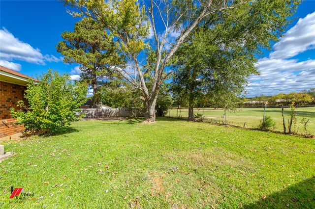 7923 Masters Drive, Shreveport, LA 71129