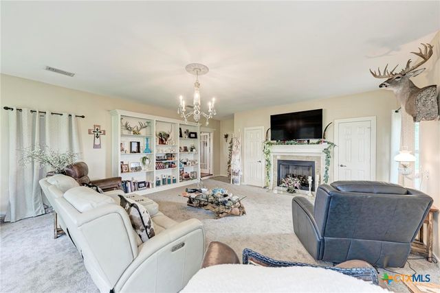 7800 County Road 210, Bertram, TX 78605