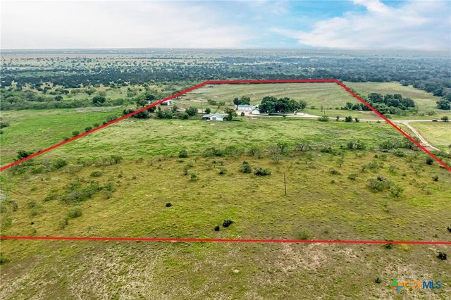 7800 County Road 210, Bertram, TX 78605
