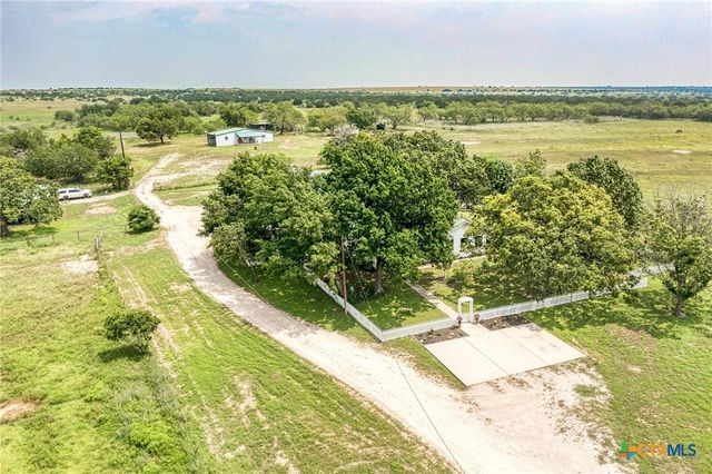 7800 County Road 210, Bertram, TX 78605