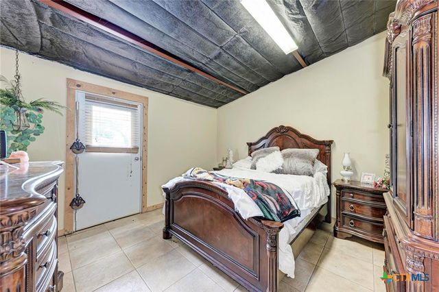 7800 County Road 210, Bertram, TX 78605