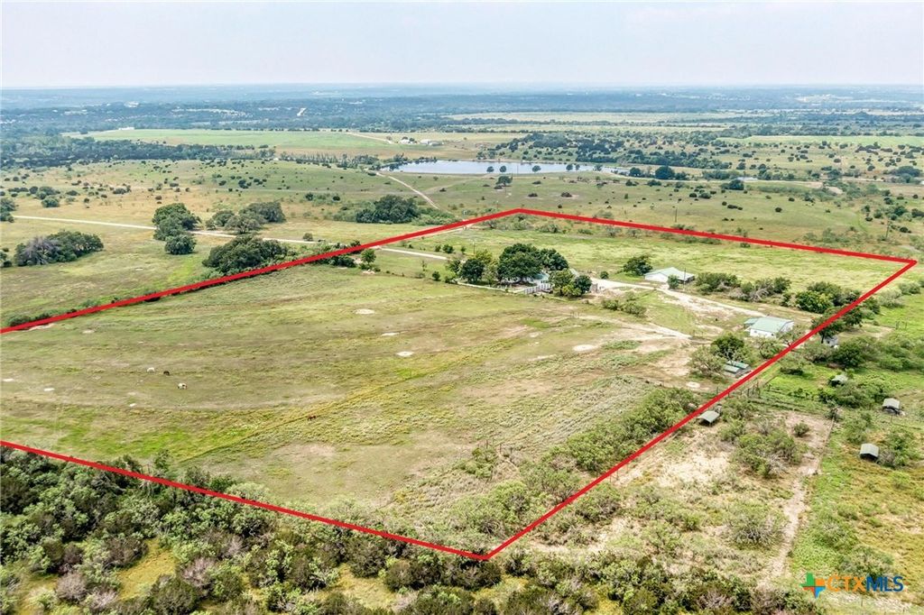 7800 County Road 210, Bertram, TX 78605