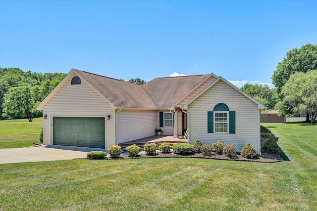 3516 Pinnacle Ridge RD NE, Roanoke, VA 24012