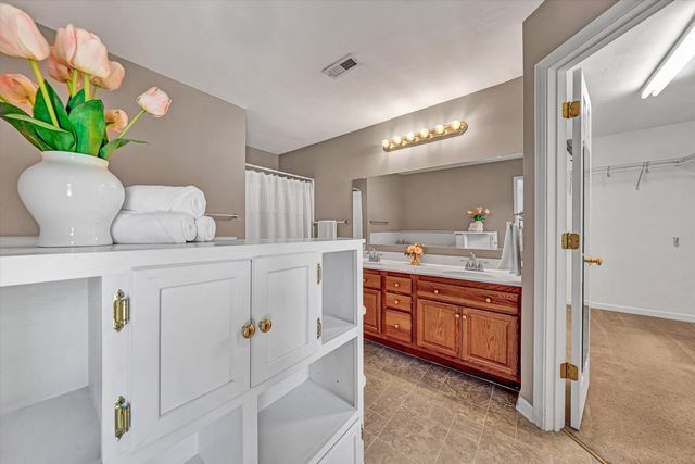 3516 Pinnacle Ridge RD NE, Roanoke, VA 24012