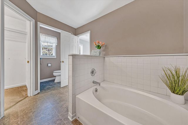 3516 Pinnacle Ridge RD NE, Roanoke, VA 24012