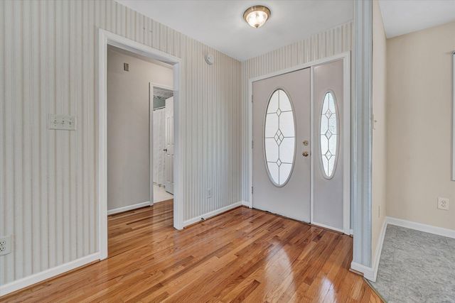 3516 Pinnacle Ridge RD NE, Roanoke, VA 24012
