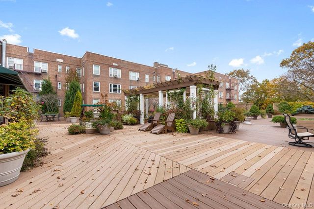 2 Overlook Road 1B7A, White Plains, NY 10605