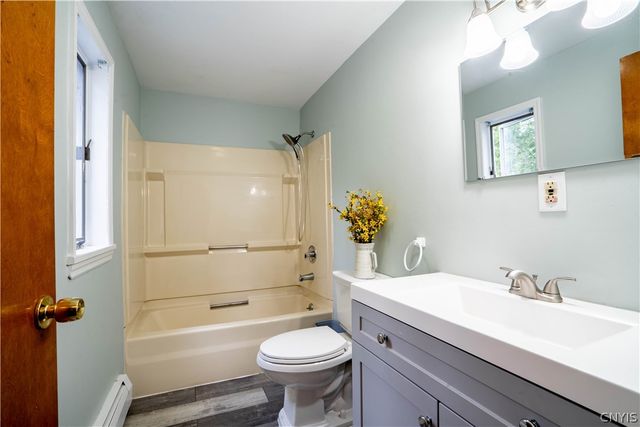 7488 East Street, Newport, NY 13416